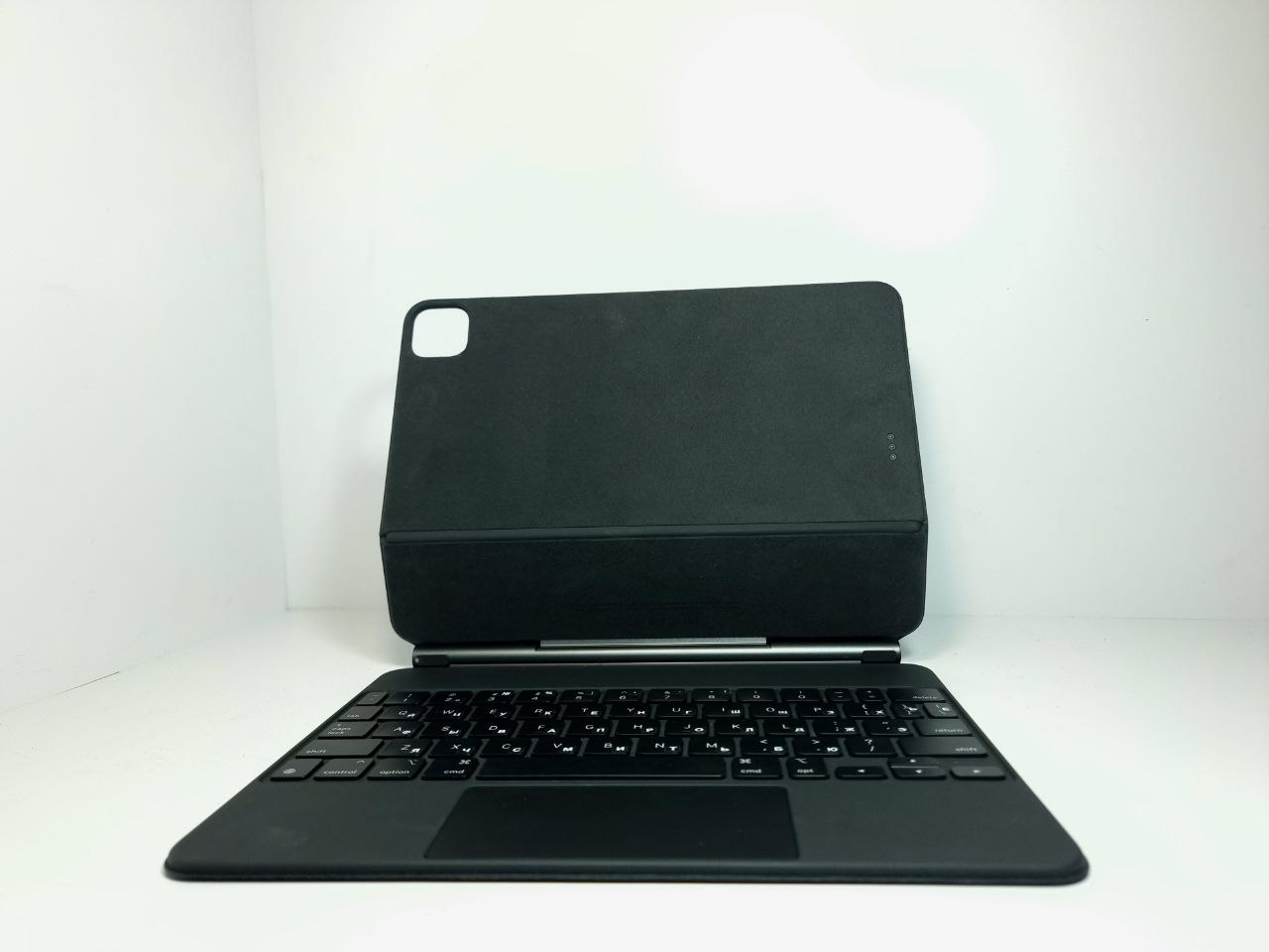 Magic Keyboard для iPad Pro 11", 2018-2022, Черный - БУ
